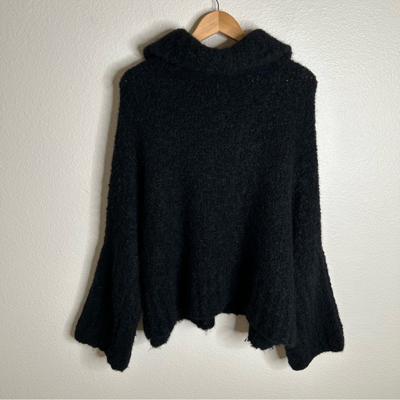 Smythe x Augden Handknit Split Collar Sweater Black Boucle medium - Picture 7 of 10
